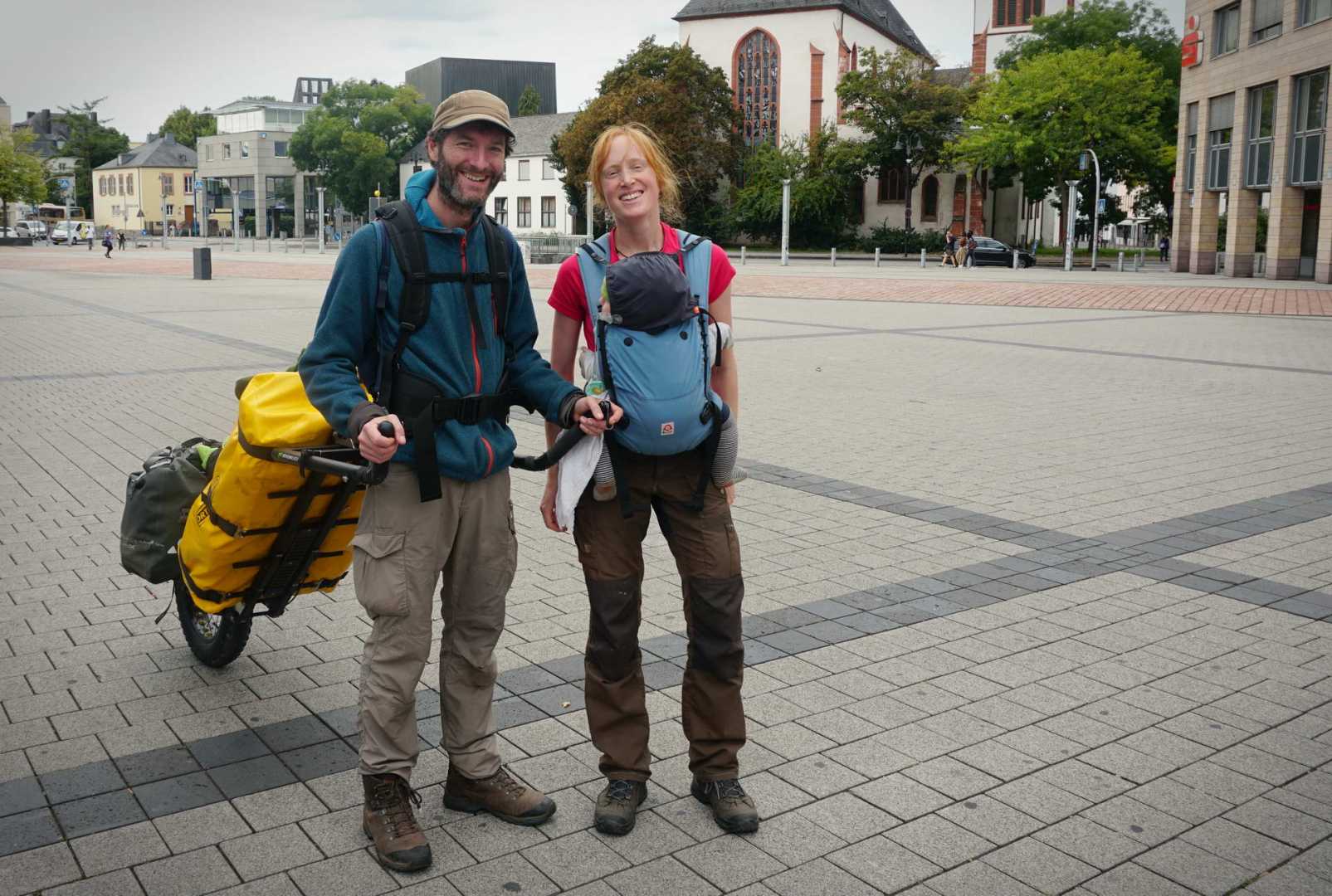 Paddy, Jana und der Kleine zurück in Trier mit Monowalker angespannt